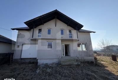 Casă cu 4 camere cu Teren 500 Mp în Central