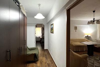 Apartament cu 2 camere decomandat în Micro 16 - 4