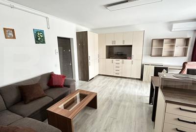 Apartament cu 2 camere semidecomandat, mobilat în Florești - 1