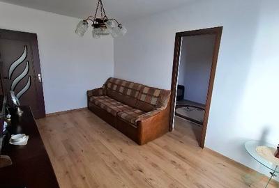 Apartament cu 2 camere semidecomandat în Autogară