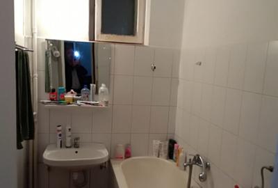 Apartament cu 2 camere semidecomandat în Piața Veche - 3
