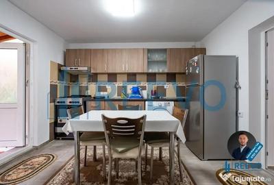 Casă cu 3 camere cu Teren 2270 Mp în Central - 4