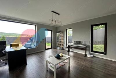 Casa Individuala 142 mp, Teren 500 mp, cu priveliste panoramica asupra orasului - 2