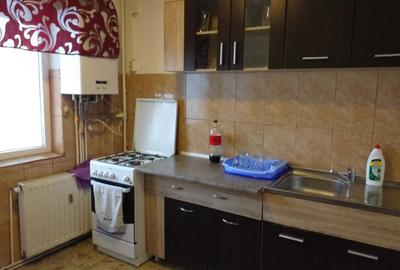 Apartament cu 2 camere decomandat în Girocului - 2