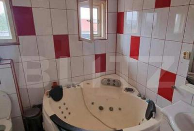 Casă cu 7 camere cu Teren 800 Mp în Sâncraiu de Mureș