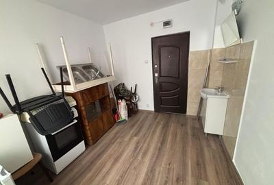 Garsonieră decomandată în Astra - 2