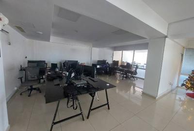 Centru - Bd. Mamaia , spatiu IDEAL BIROURI in cladire reprezentativa , 240 mp. - 1