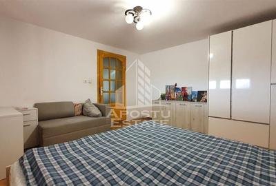 Apartament cu 4 camere semidecomandat, mobilat în Buziașului - 5