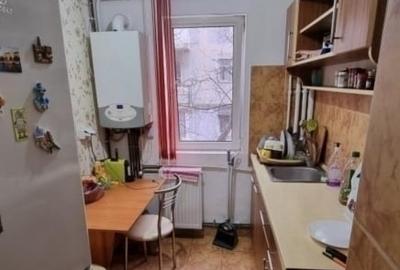 Apartament cu 2 camere semidecomandat în Alexandru cel Bun