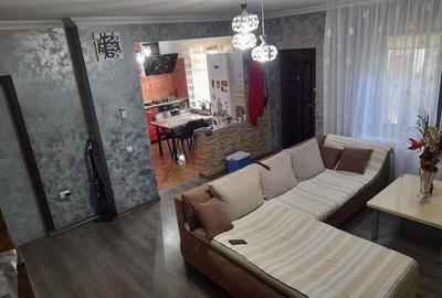 Casă cu 3 camere în Valu lui Traian - 8