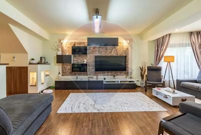 Casă cu 7 camere cu Garaj în Central - 12