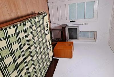 Inchiriez camera la curte Aparatorii Patriei Berceni - 2