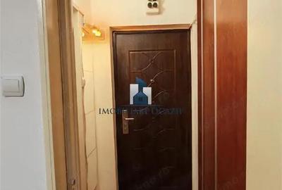 Garsonieră semidecomandată în Apărătorii Patriei - 2