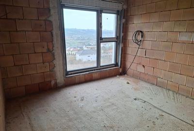 Duplex cu 4 camere cu Canalizare în Borhanci - 12