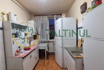 Apartament 2 camere, etaj 3/4 - Terezian, str. Lunga, balcon, disponibil imediat - 4