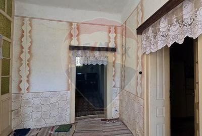 Casă cu 3 camere cu Teren 936 Mp în Socodor - 5