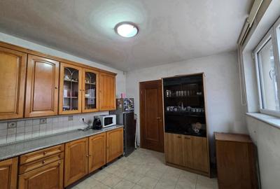 Apartament pe 2 etaje si curte de 187 mp HERASTRAU - 14