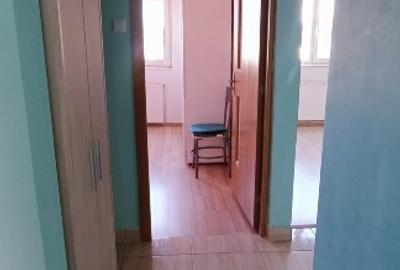 Apartament cu 3 camere decomandat, mobilat în Florilor - 11