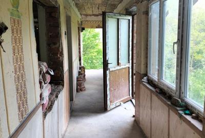 Casă cu 2 camere decomandat în Mada - 4