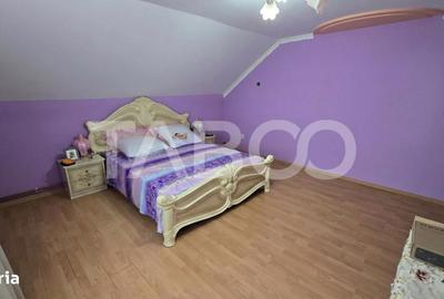 Casă cu 4 camere cu Teren 159 Mp în Roșia - 9