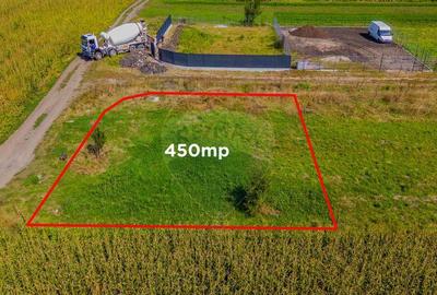 Teren de 450 mp, în Bod