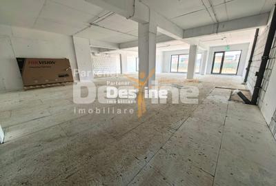 Spațiu comercial, de 217 mp, în Baza 3 - 7