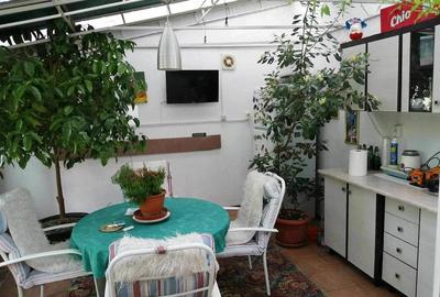 Casă cu Teren 286 Mp în Central - 19