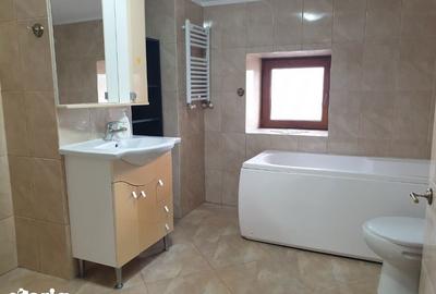 Apartament cu 4 camere în Central - 10