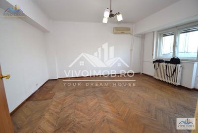Unirii-Bd. Liberatății |  etaj 5/8 | 67 mp | bloc monolit | vedere Casa Poprului Unirii-Bd. Liberatății |  etaj 5/8 | 67 mp | bloc monolit | vedere Casa Poprului - 8