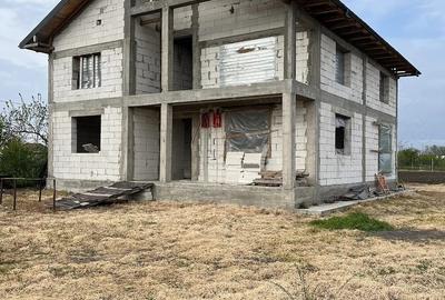 Casă cu Teren 1553 Mp în Blejești - 5