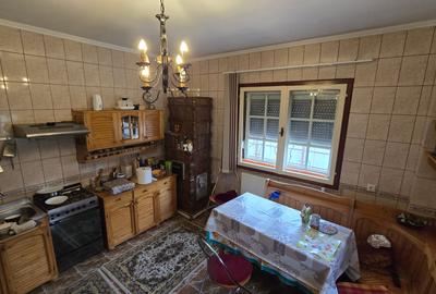 Casă individuală cu 5 camere cu Garaj în Petrești - 19