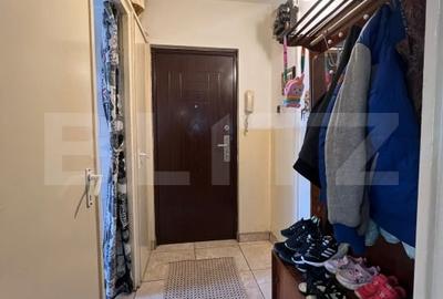 Apartament cu 3 camere, decomandat, zona micro 3 - 7