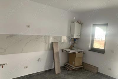 Casă cu 5 camere cu Teren 400 Mp în Valea Adâncă - 4