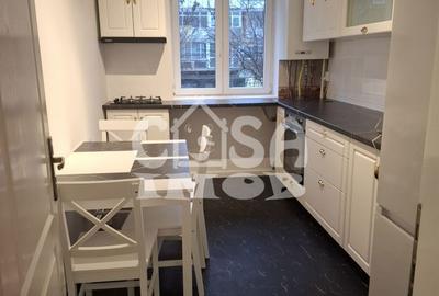 Apartament cu 3 camere decomandat în Micro 8 - 1