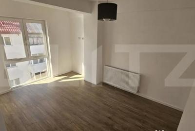 Apartament cu 3 camere decomandat în Rădăuți - 3
