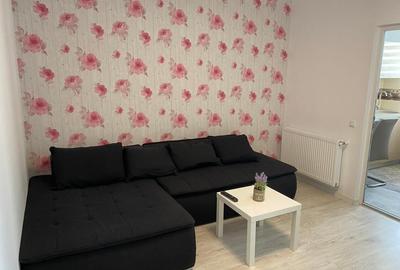 Inchiriez garsoniera Militari Rezidence LUX - 3