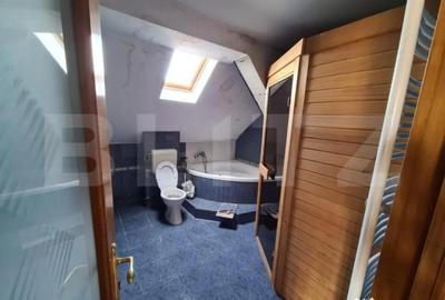 Casă cu 7 camere cu Teren 756 Mp în Central - 13