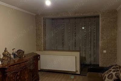 Vand apartament 2 camera in Hunedoara, zona Micro 4 - 7