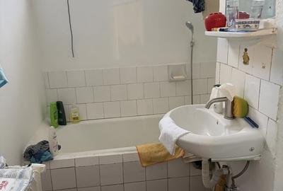 Apartament semidecomandat în Drumul Taberei