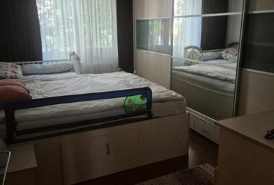 Apartament cu 3 camere decomandat în Lacul Tei - 13