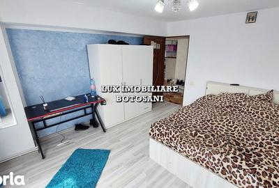 Apartament cu 4 camere decomandat în Central - 4