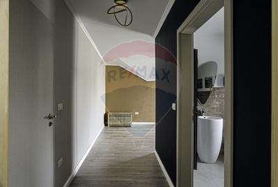 Casa la cheie, 5 camere, panouri fotovoltaice - VIA CARMINA - 22