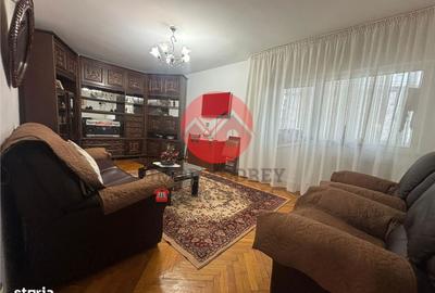 Apartament cu 3 camere decomandat în Central