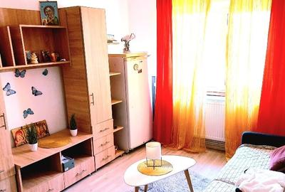 Apartament cu 2 camere semidecomandat, mobilat în Central - 3