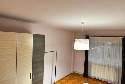 Apartament cu 4 camere decomandat în Complex Studențesc - 8