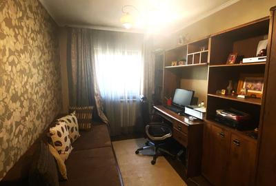 Apartament cu 3 camere decomandat, mobilat în Central - 4