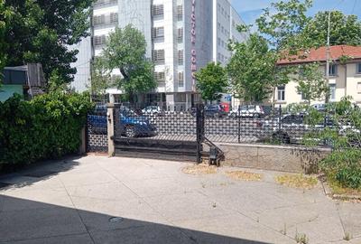 O proprietate versatilă cu potențial vast în Zona Medicală/Centru Educational