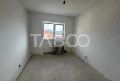 Apartament decomandat 3 camere 2 bai 65 mpu zona Bulevardul Unirii Apartament decomandat 3 camere 2 bai 65 mpu zona Bulevardul Unirii - 2
