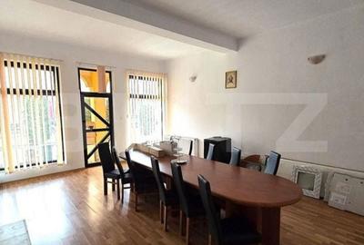 Spațiu comercial, de 808 mp, în Central - 2