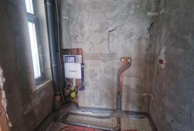 Casă cu 5 camere cu Teren 500 Mp în Remetea Mare